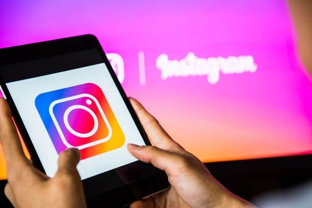 use instagram articles
