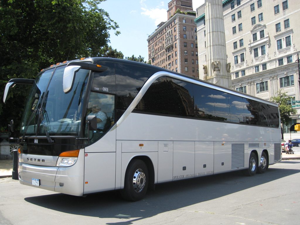 chicago bus rental